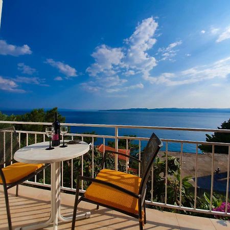 Apartmani Renata Брела Екстериор снимка
